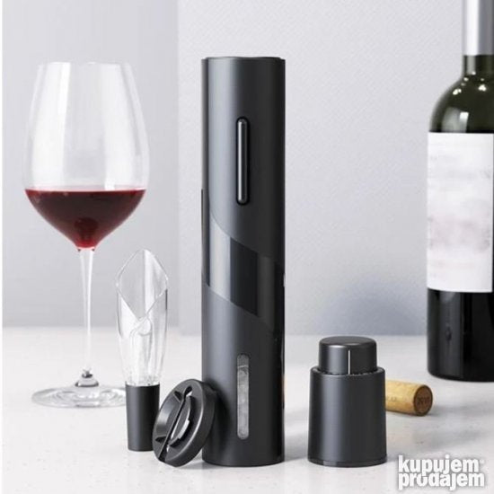 Rezač aluminijumske folije iz kompleta za vino.