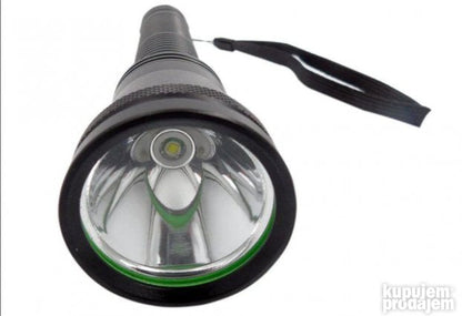 Adapteri za AA baterije koji dolaze uz lovnu lampu.