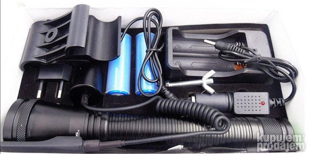 Kućište baterijske lampe za lov otporno na udarce, prašinu i vlagu.