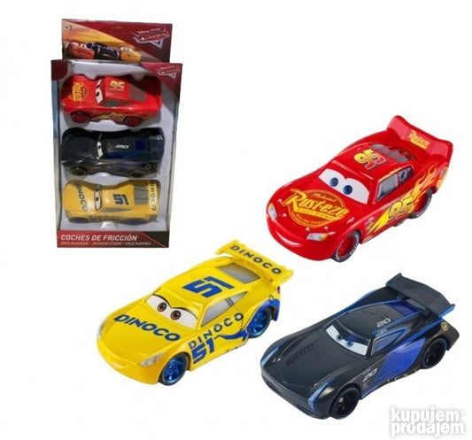 Cars set sa tri autića, među kojima je Munja Mekvin.