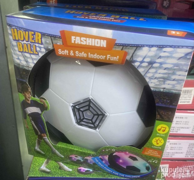Bela lopta fudbalskog izgleda sa svetlosnim efektima.
