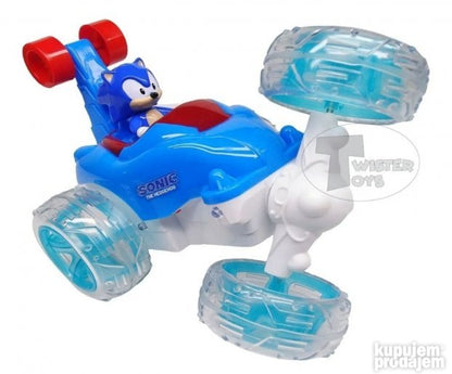 Sonic stunt auto na daljinsko upravljanje prikazan kao igračka za akrobatsku vožnju.