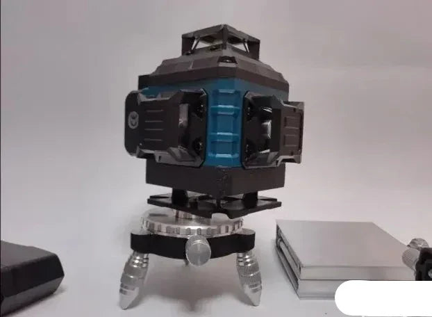 PRODAVANI 4D laserski nivelator za radove nivelisanja.