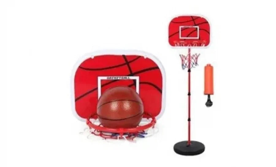 PVC tabla dečjeg koša visoka je 32 cm i široka 46 cm.