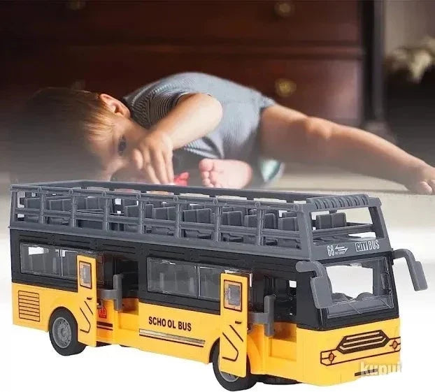 Autobus na sprat kao model vozila kojim se upravlja na daljinu.