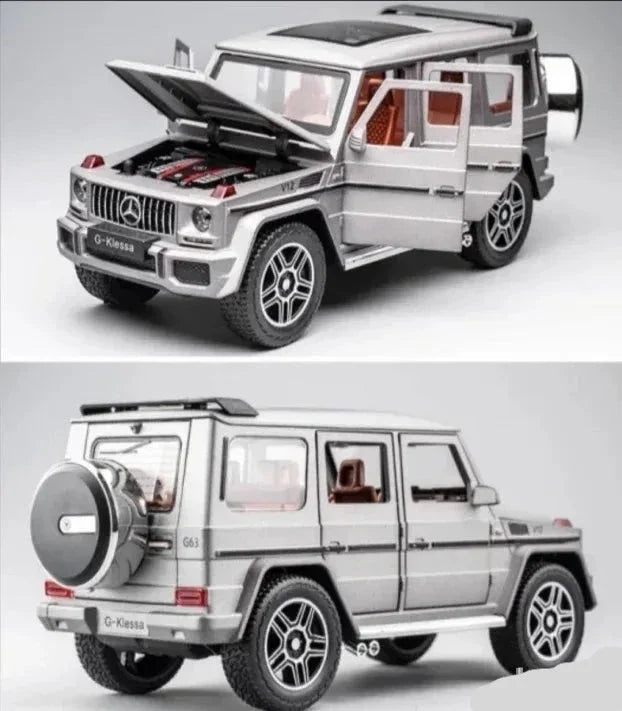 Metalni automobil-igračka u obliku Mercedes G-klase.