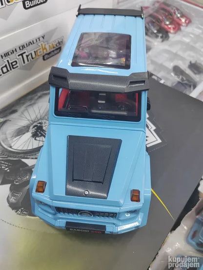 Model Mercedes-Benz G klase Babosi 800 sa dimnim efektima.