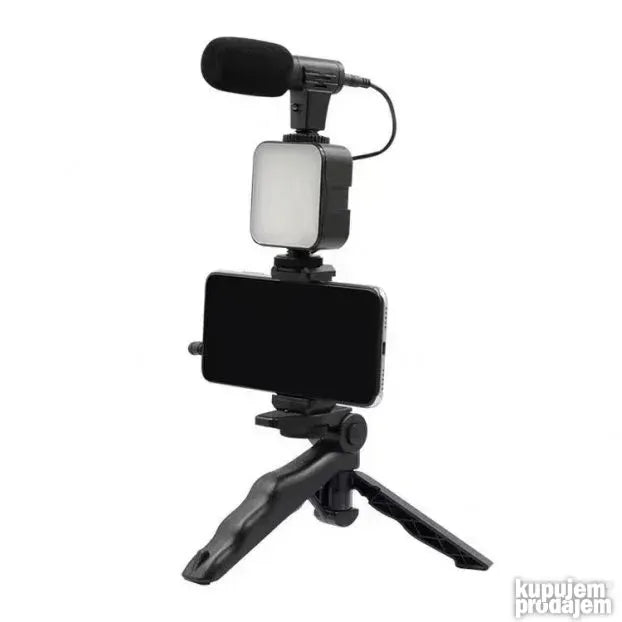 LED svetlo sa 36 dioda namenjeno za osvetljavanje video snimaka.