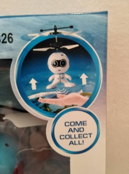 Robot prilagođava rad propelera tokom interaktivne igre.