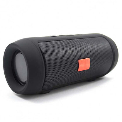 Prenosni Bluetooth zvučnik PRODAVANI Charge Mini II Plus za slušanje muzike kod kuće ili na otvorenom.