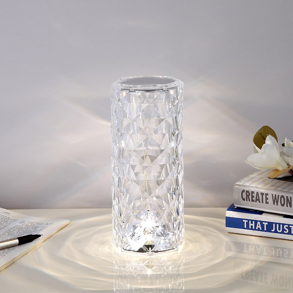 Gornji deo LED lampe služi za izbor nijanse dodirom.