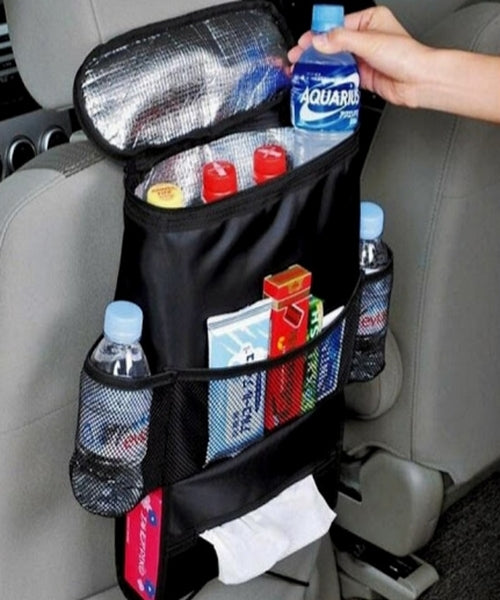 Auto-organajzer sa džepovima za odlaganje sitnica na zadnjem delu sedišta.