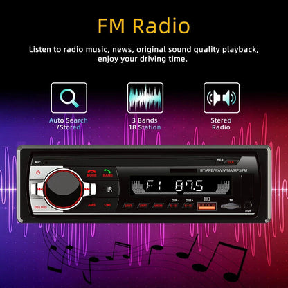 Crni auto radio za vozilo, sa napajanjem iz električnog sistema vozila.