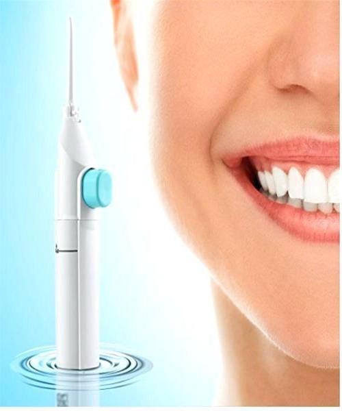 Oralni tuš Power Floss namenjen je čišćenju prostora između zuba.